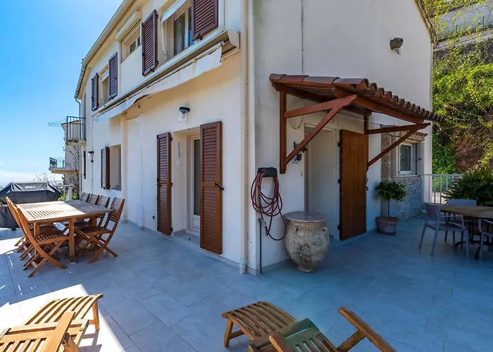 Дом отдыха Casa Ultima - Superbe Vue Proche Ajaccio *